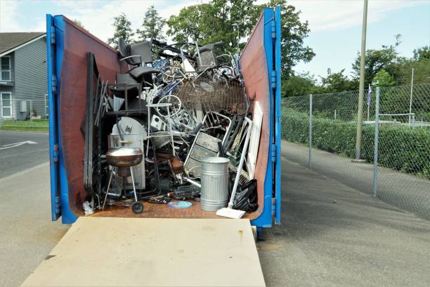 Best Commercial Junk Removal  in Delcambre, LA